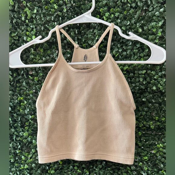 FP MOVEMENT by FREE PEOPLE 
Cropped Run Active Brami/HAPPINESS RUNS TANK TOP - Picture 4 of 10